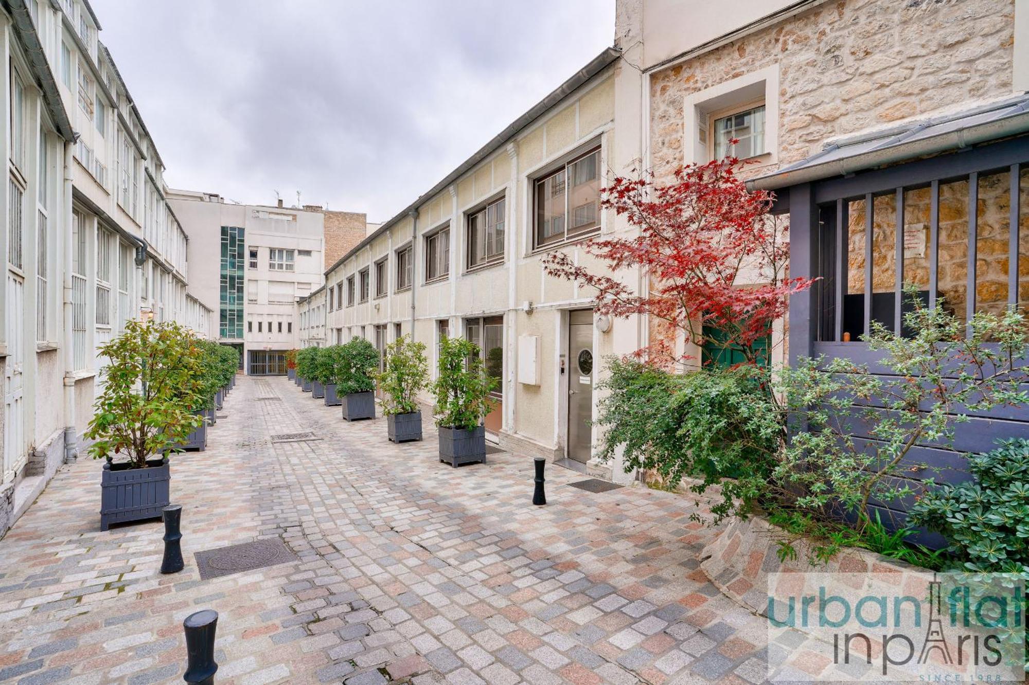 33 - Flat Av des Champs-Élysées Parigi Esterno foto